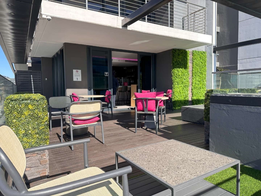 2 Bedroom Property for Sale in Cape Town City Centre Western Cape